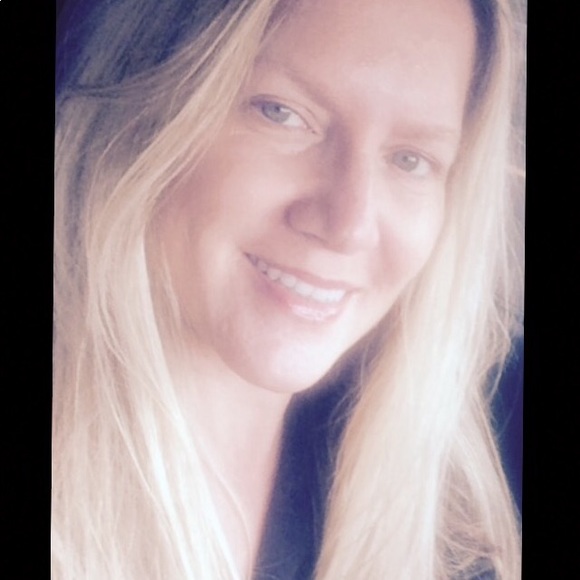 Meet your Posher, Sherri - Picture 2 of 2